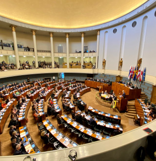Helsinkos aizvadīta Ziemeļvalstu Padomes 74.sesija
