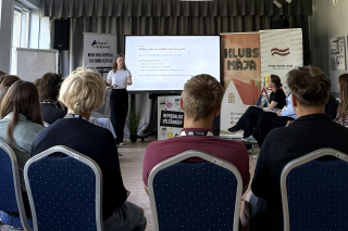 Interview with Nordic experts about the Signal Elections